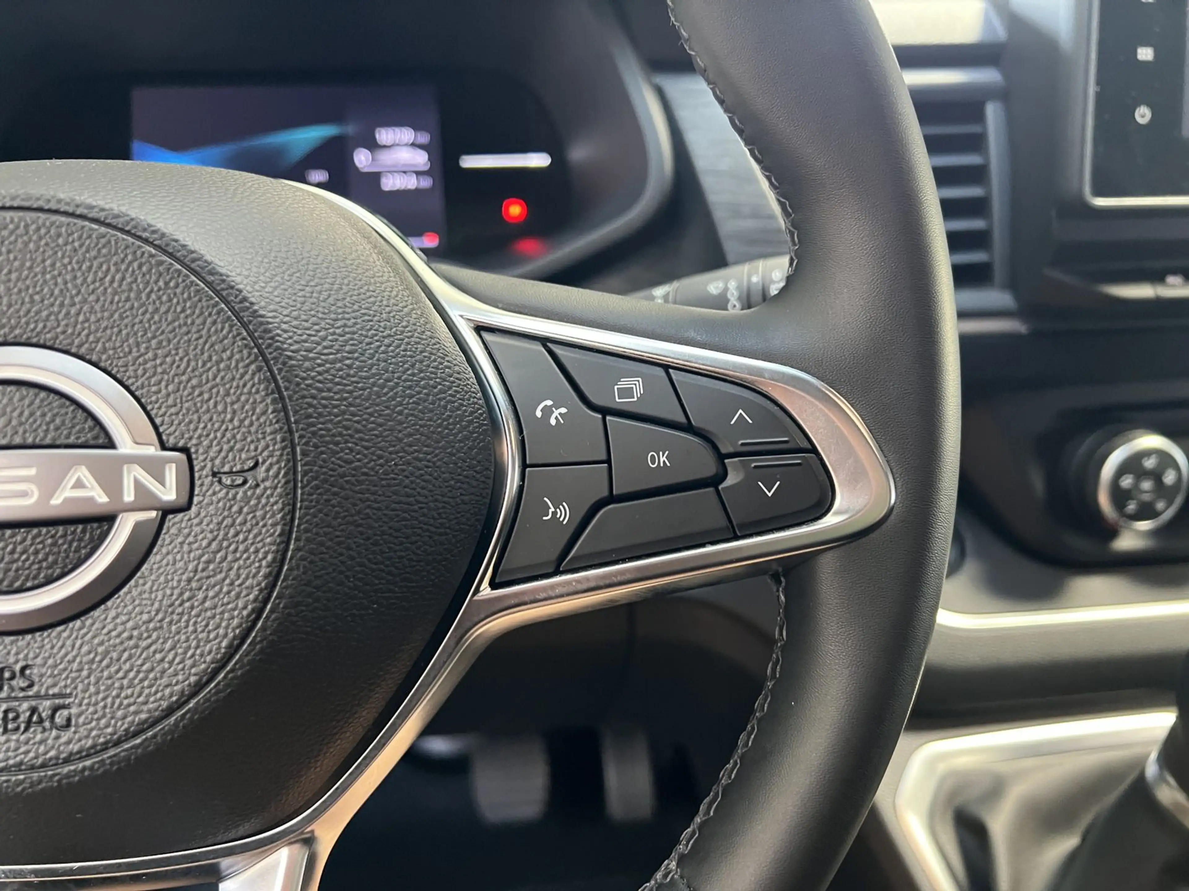 Nissan Primastar L1H1 2,8t Tekna Kamera CarPlay 8 Sitze — photo 13