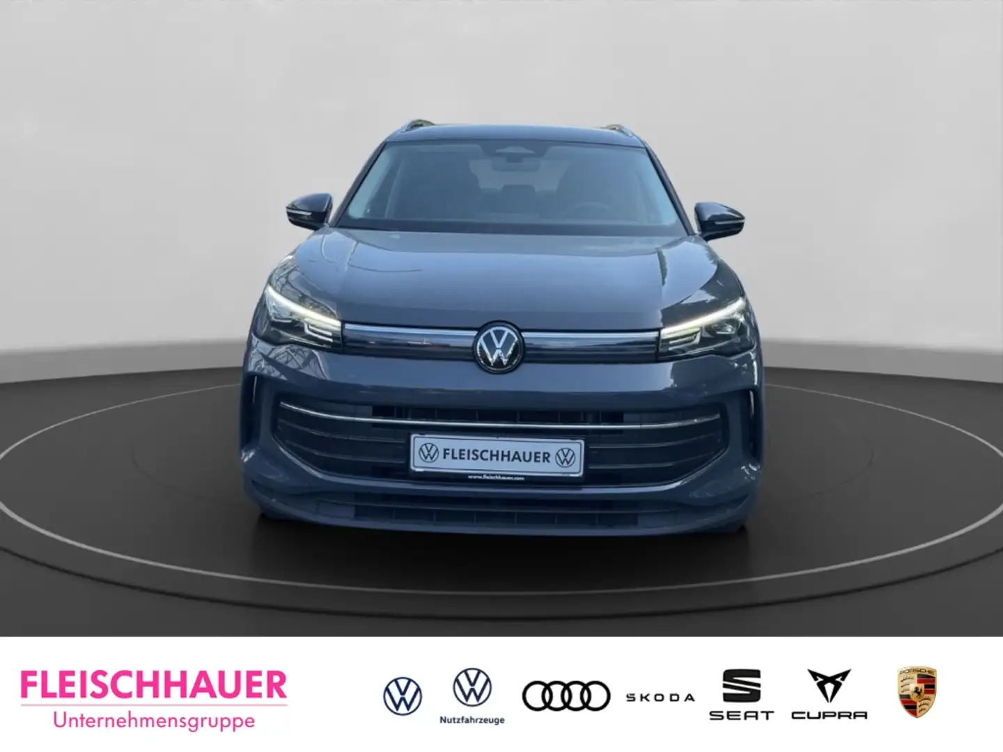Volkswagen Tiguan 2.0 TDI DSG Life Navi Digitales Cockpit LED ACC Ap Grau - 2