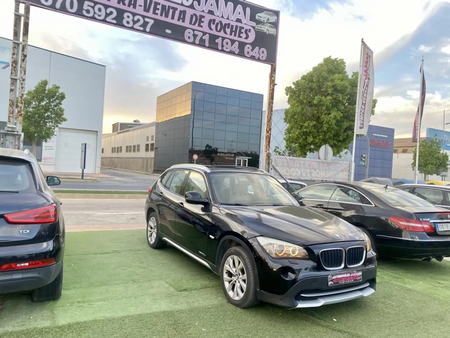 BMW X1 xDrive 20d Negro - 1