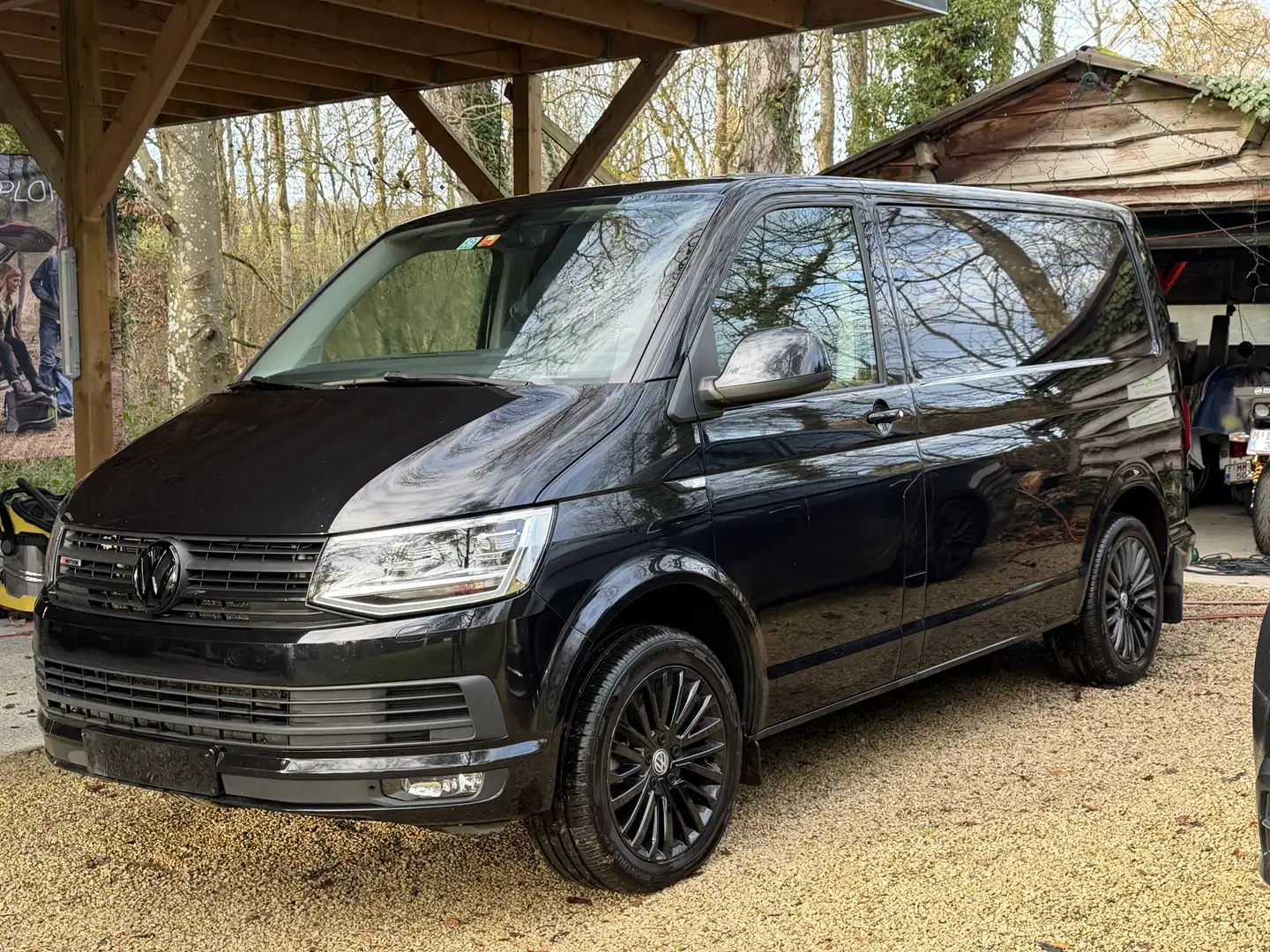 Volkswagen T6 Transporter 2.0 TDi SCR 4Motion BMT Baseline DSG Noir - 1