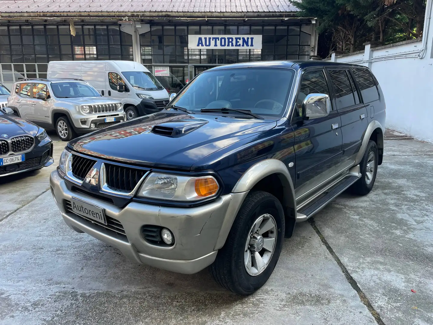 Mitsubishi Pajero Sport Pajero Sport Wagon 2.5 tdi Instyle 115cv Blau - 1