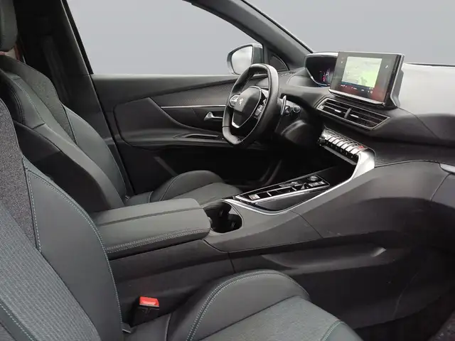 Peugeot 3008 view 11
