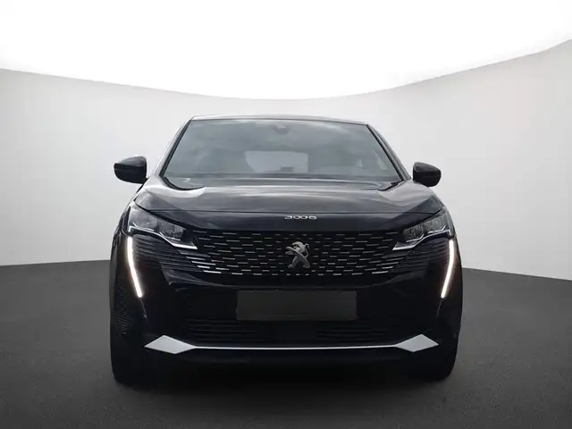 Peugeot 3008 view 2