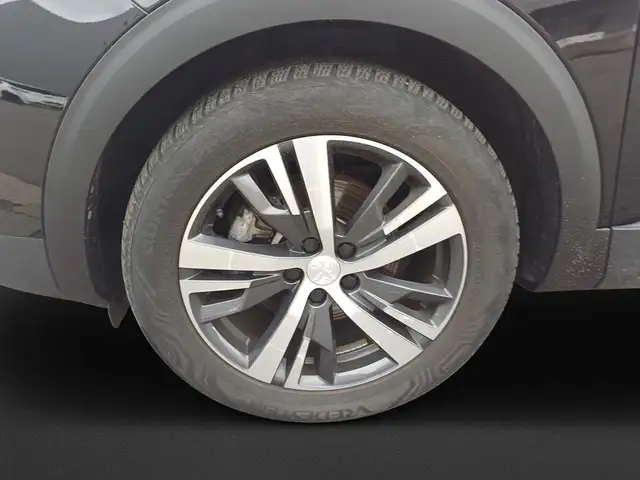 Peugeot 3008 view 8