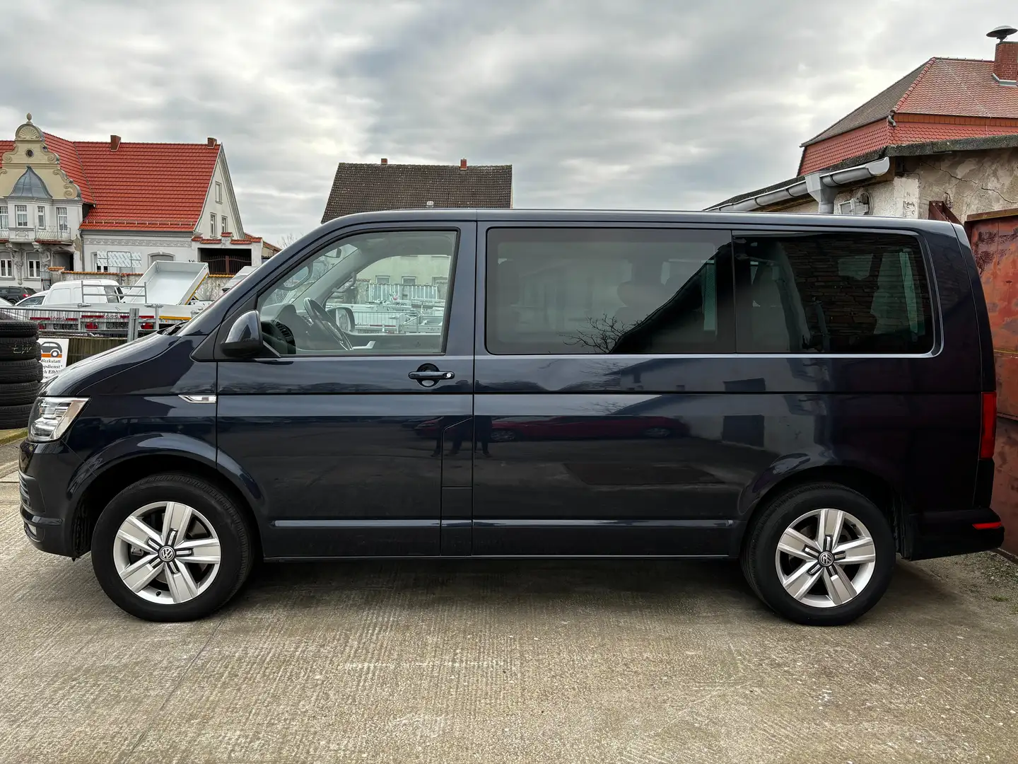 Volkswagen T6 Caravelle Caravelle DSG Kurz Comfortline - 2