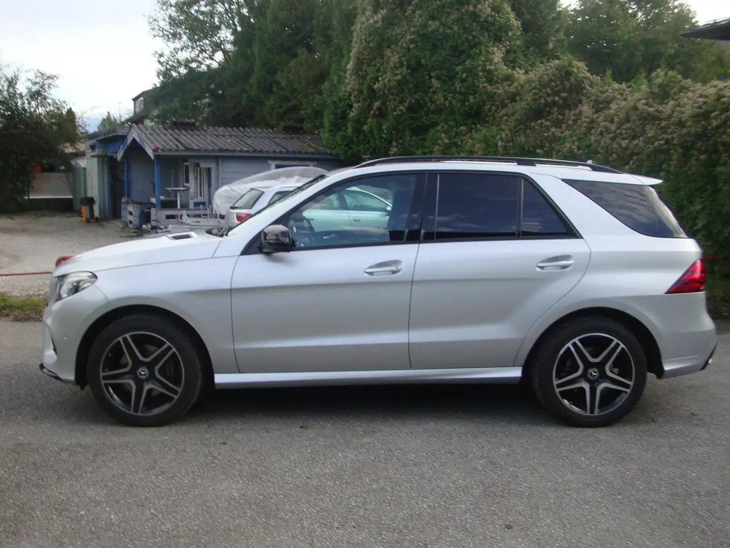Mercedes-Benz GLE 350 GLE 350 d 4Matic Aut. Austria Edition Argent - 2