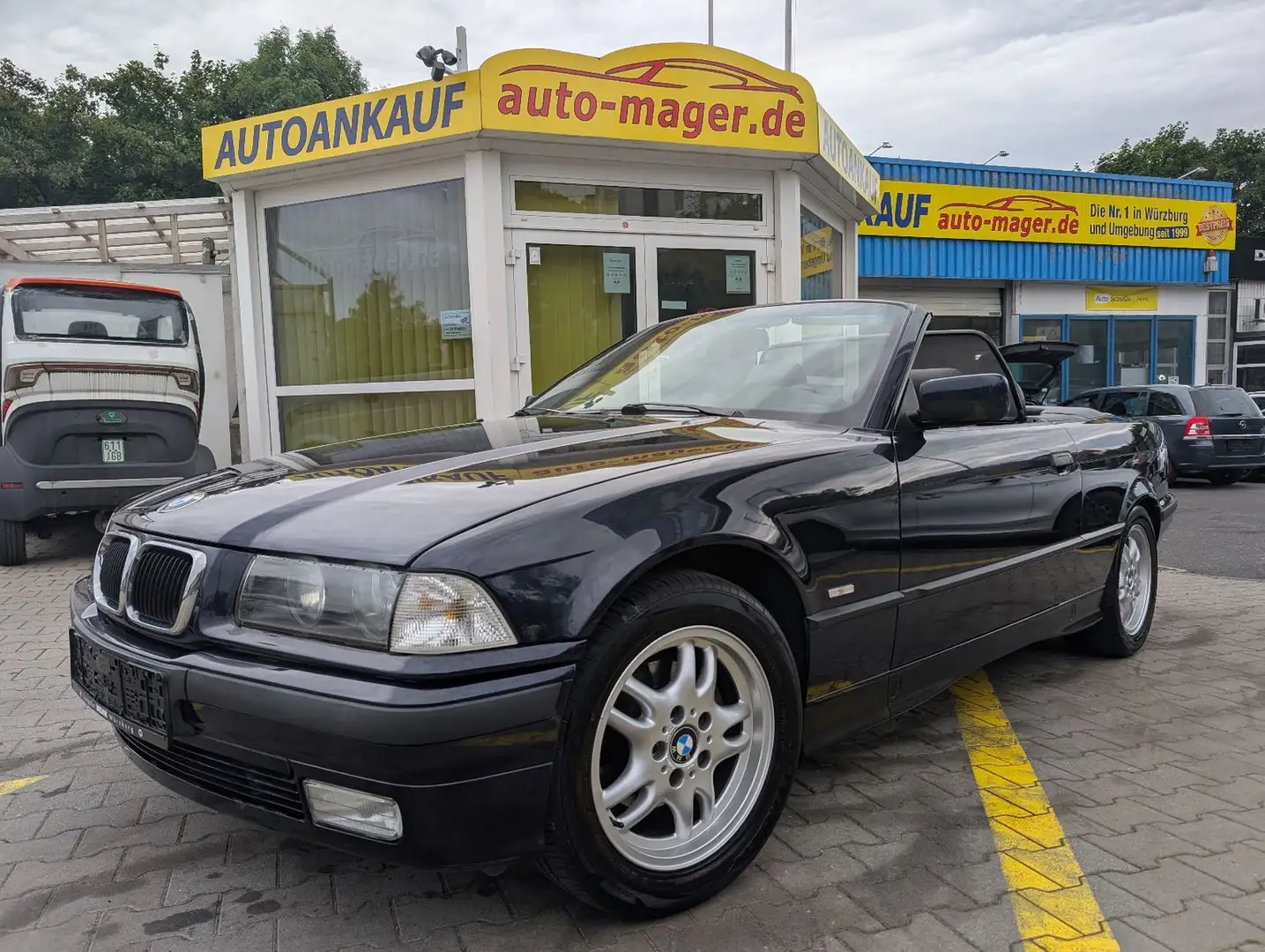 BMW 318 i e36 Cabrio*Leder *TÜV&INSP. NEU*Original Zu Blau - 1