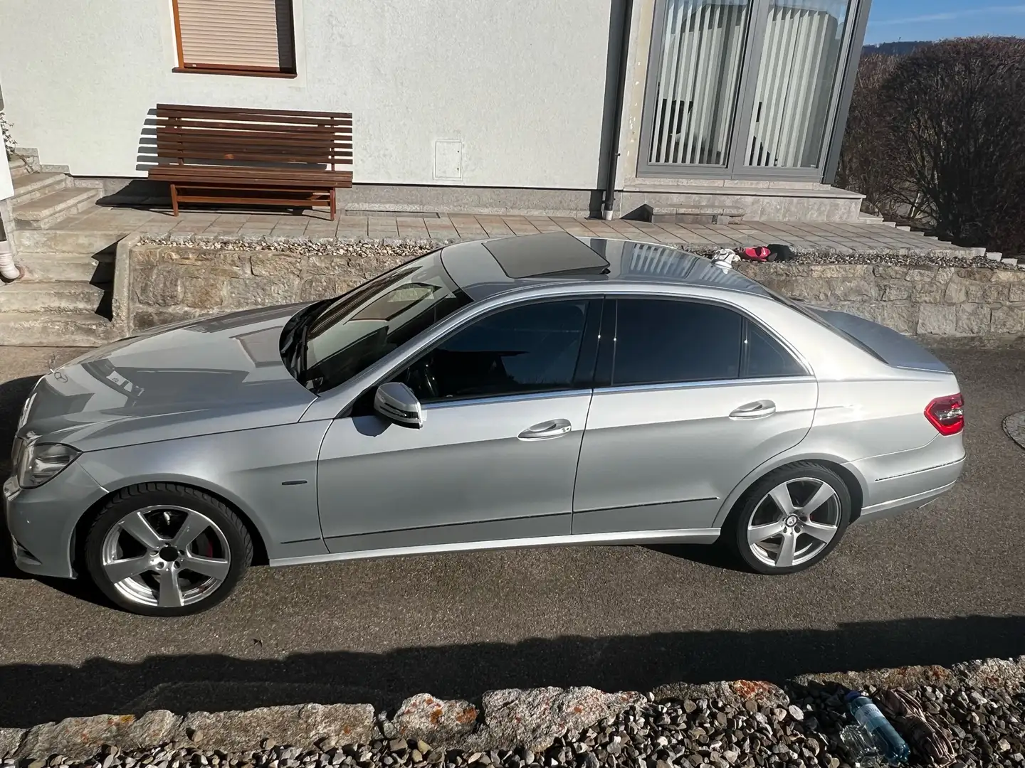 Mercedes-Benz E 300 Avantgarde BlueEfficiency CDI Aut. Gümüş rengi - 2