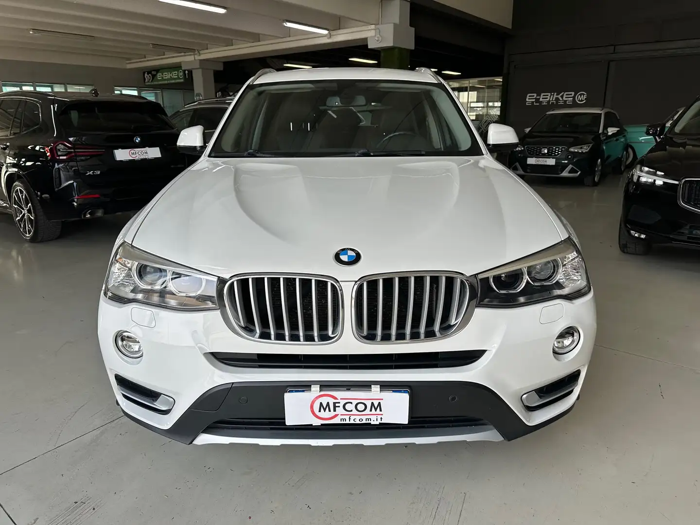 BMW X3 xdrive20d xLine auto Bianco - 2