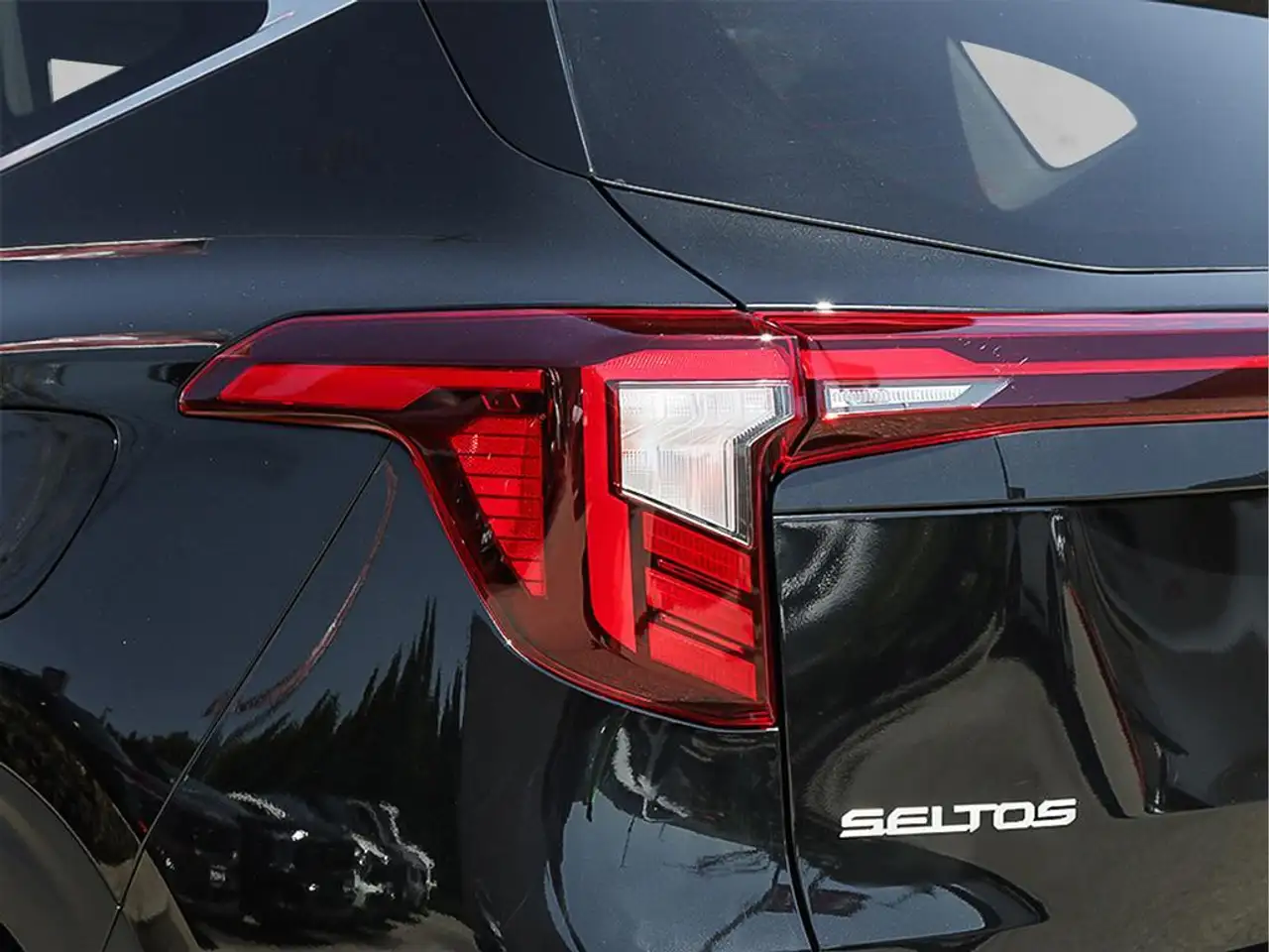 Kia Seltos снимка Kia Seltos