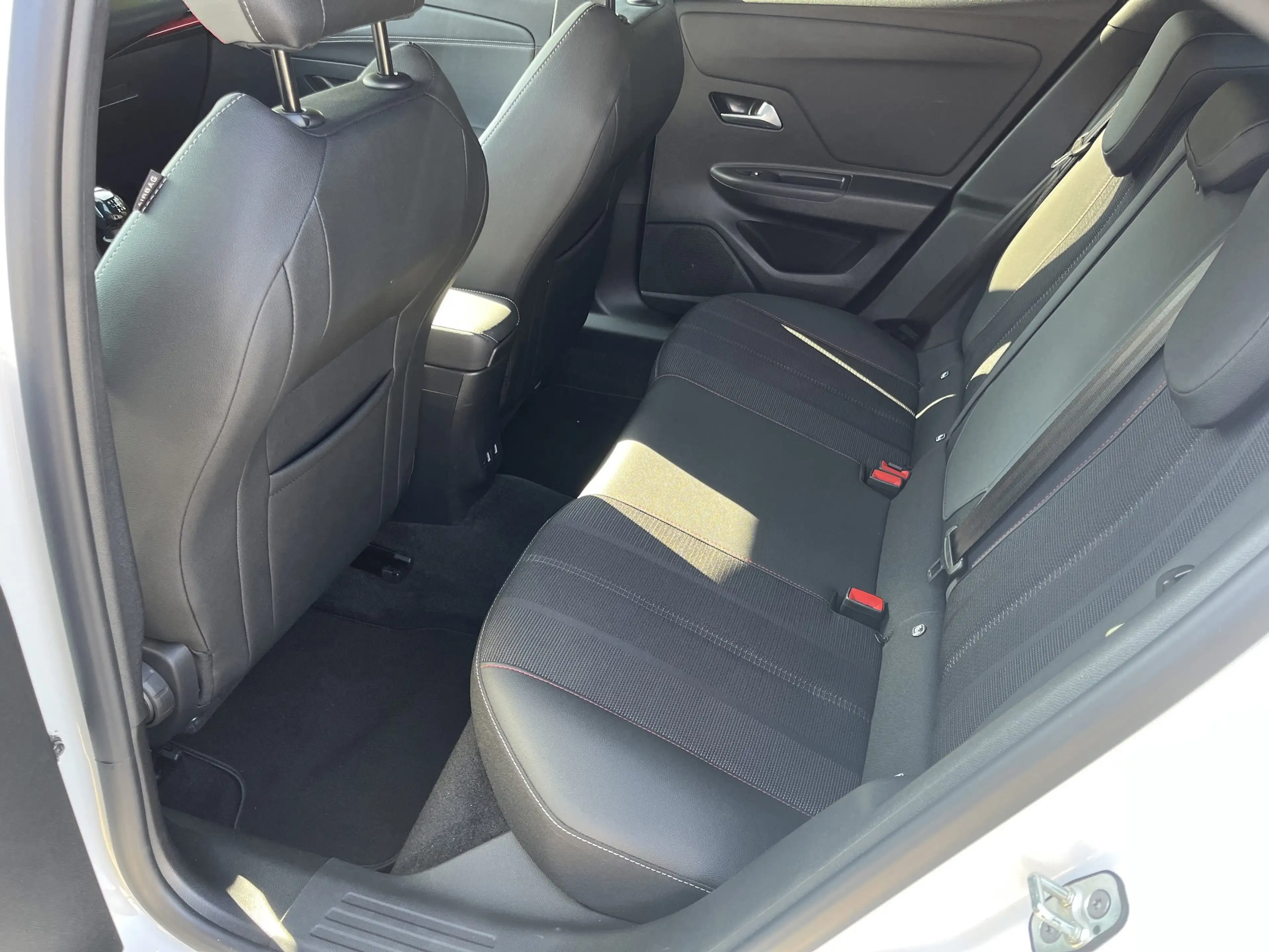 Opel Mokka 1.2 Turbo GS Line Fernlichtass.+Kam.+LED — photo 12
