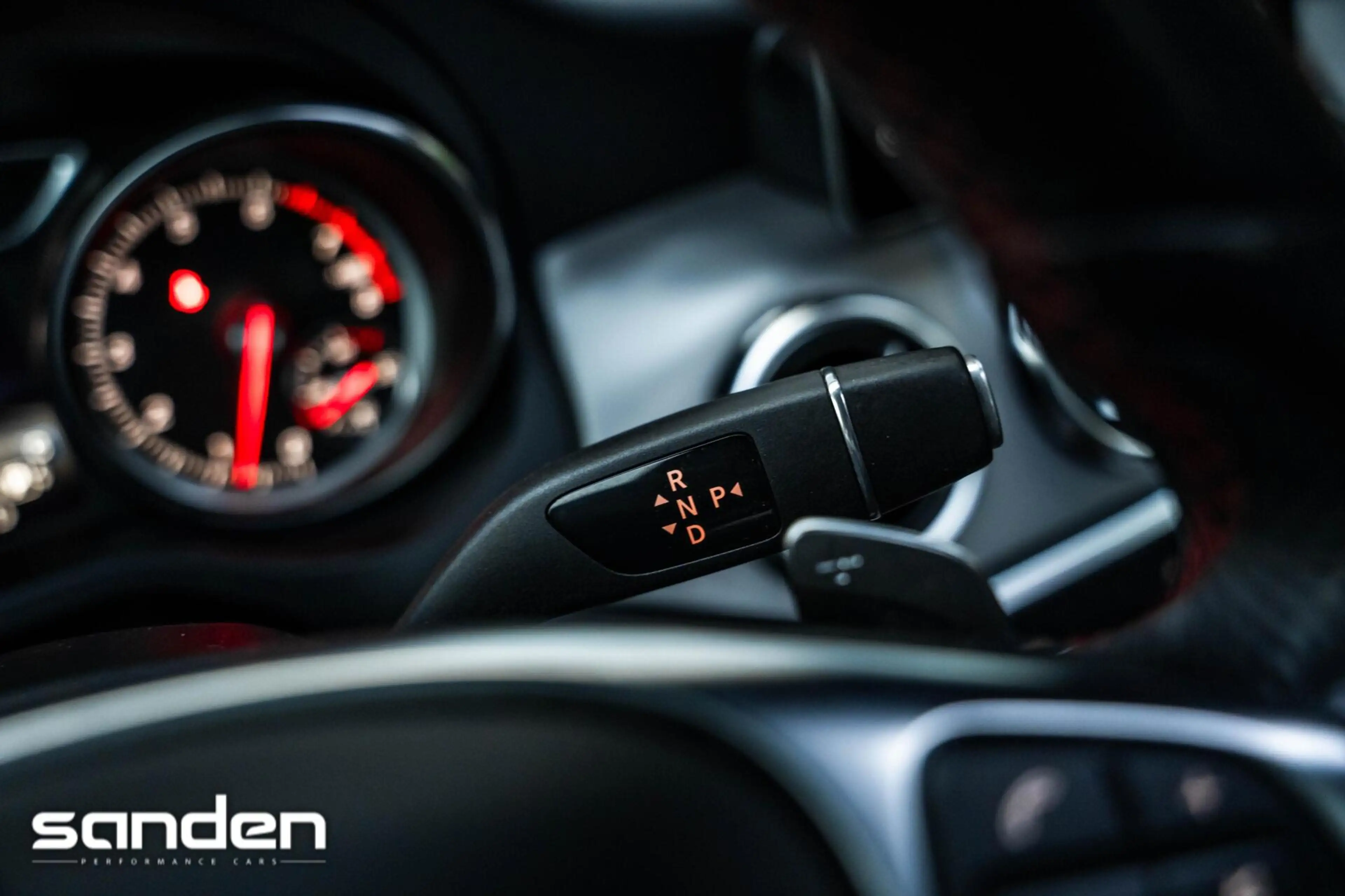 Mercedes-Benz GLA 180 Business Solution AMG |Pano|LED|Keyless|Camera — photo 32