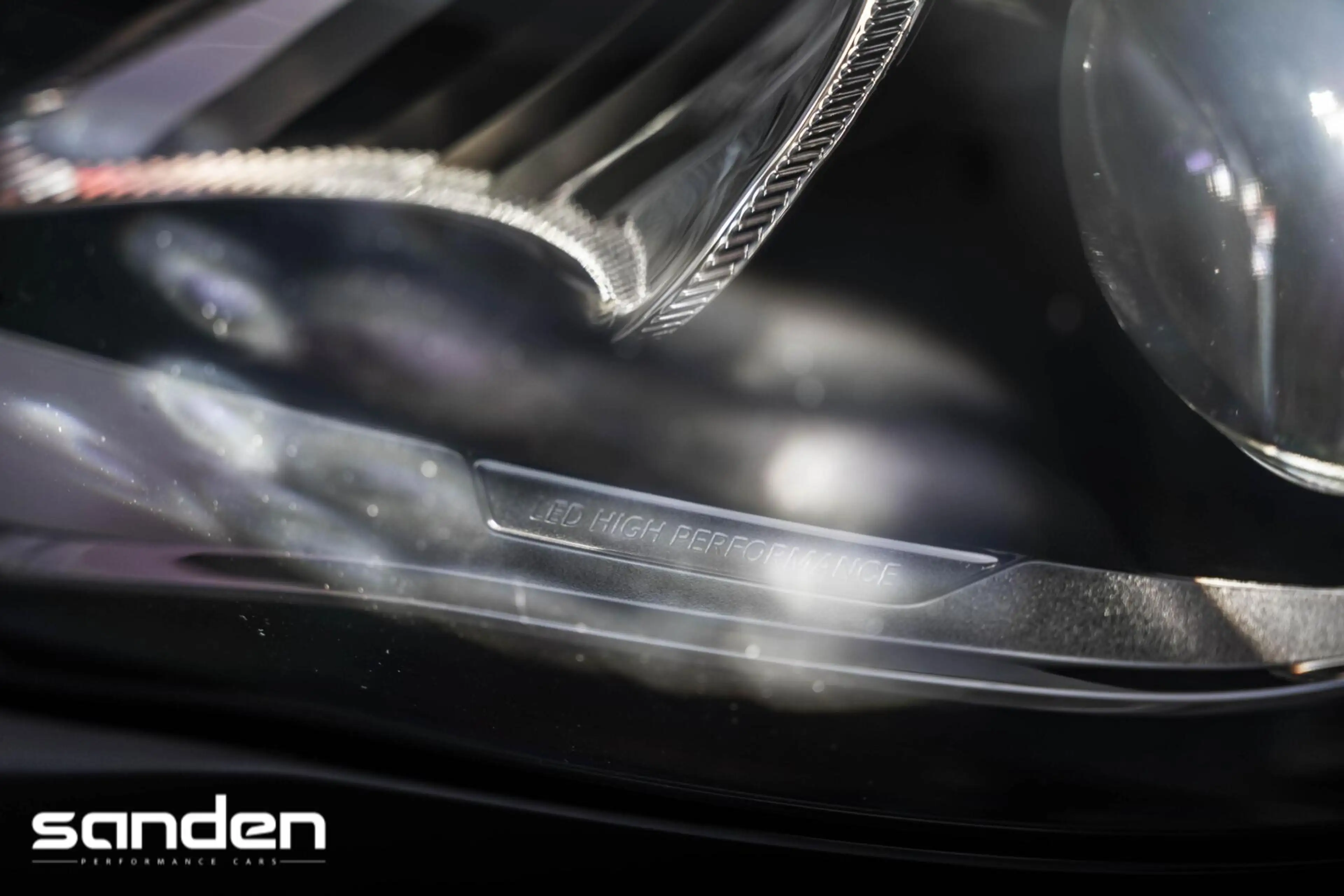 Mercedes-Benz GLA 180 Business Solution AMG |Pano|LED|Keyless|Camera — photo 25