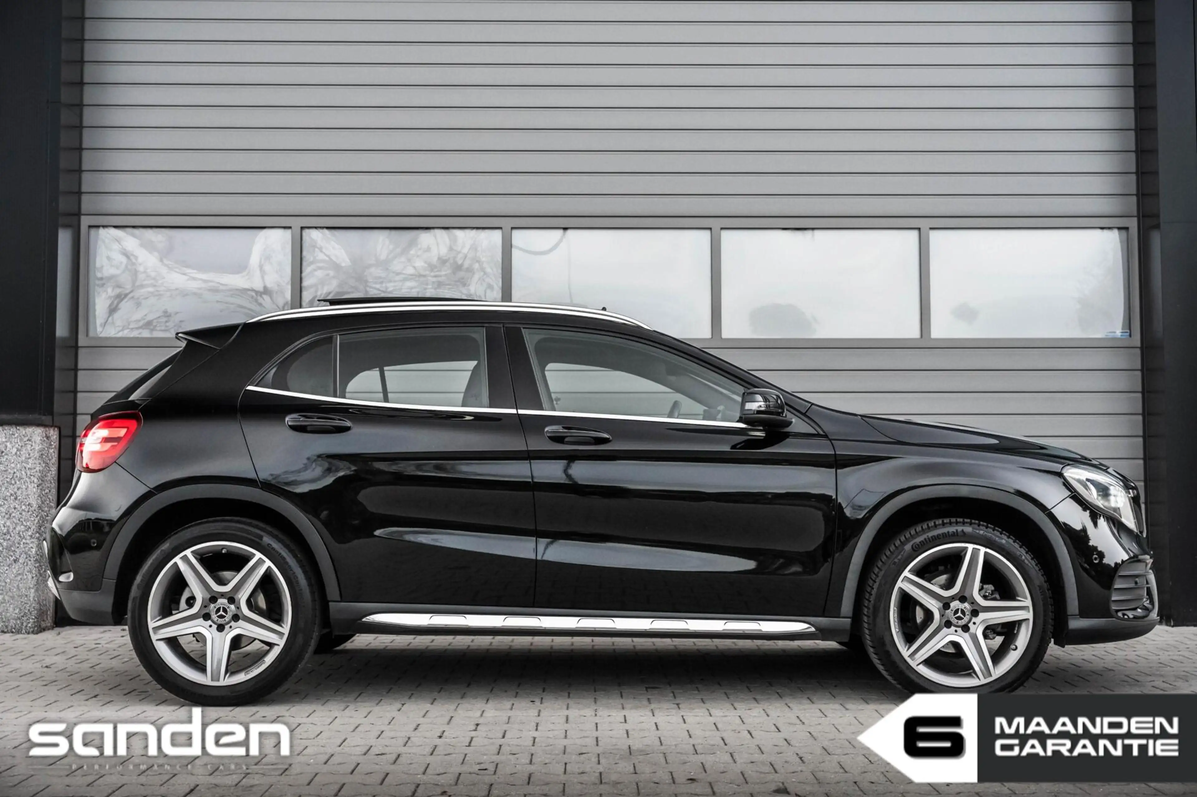 Mercedes-Benz GLA 180 Business Solution AMG |Pano|LED|Keyless|Camera — photo 3