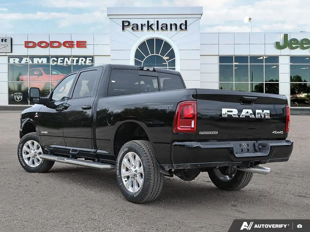 RAM 3500 снимка RAM 3500