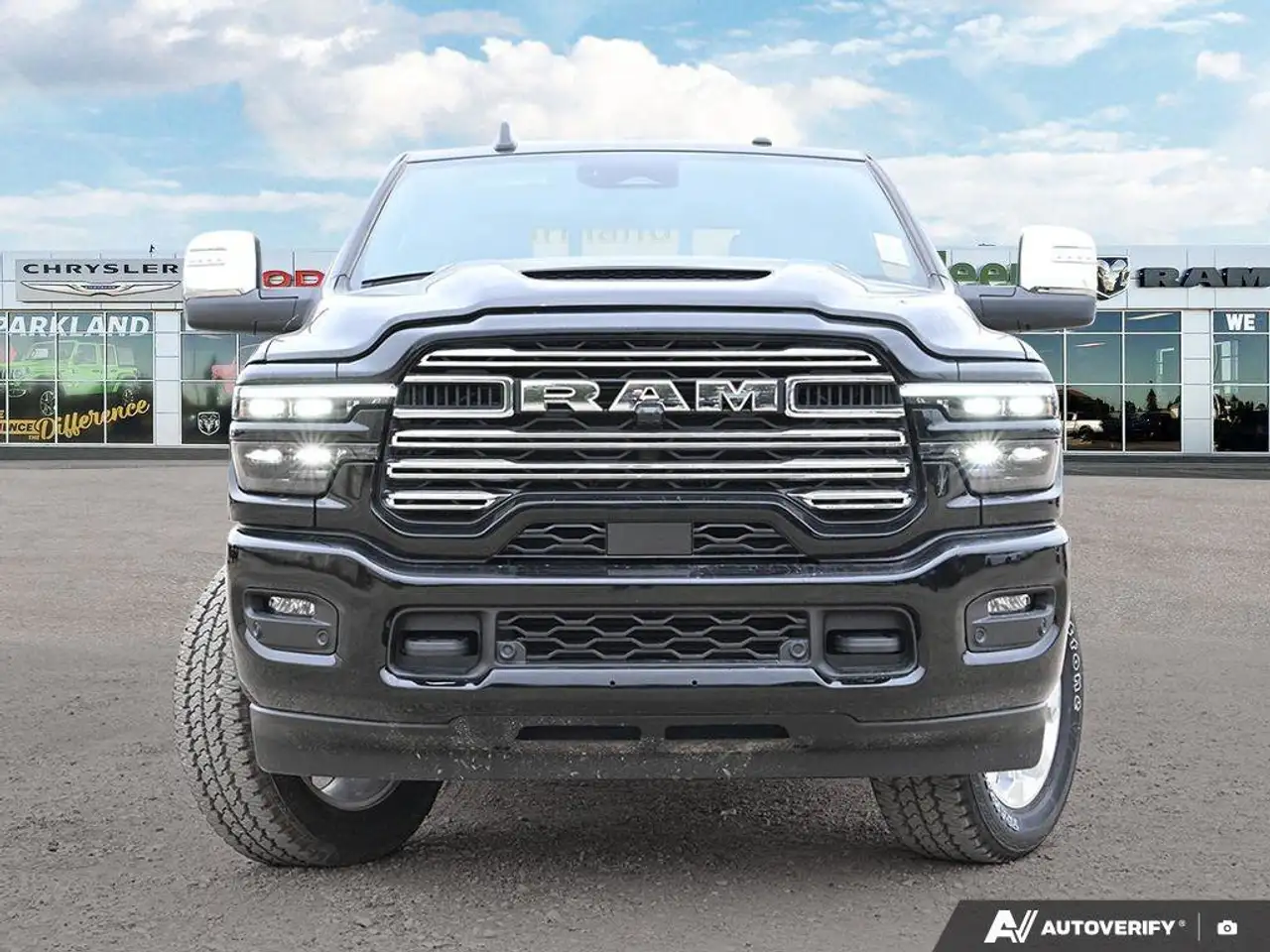 RAM 3500 снимка RAM 3500