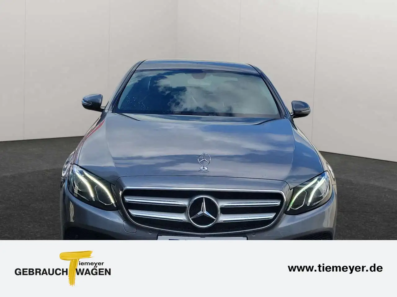 2016 Mercedes-Benz E 350 d Avantgarde, photograph 3