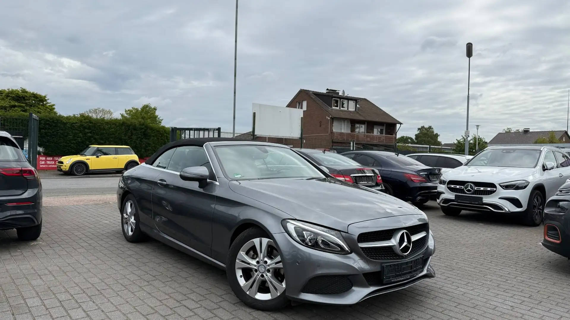 Mercedes-Benz C 220 d Cabrio | AUTOMATIK | NAVI | LED | SHZ Grau - 2