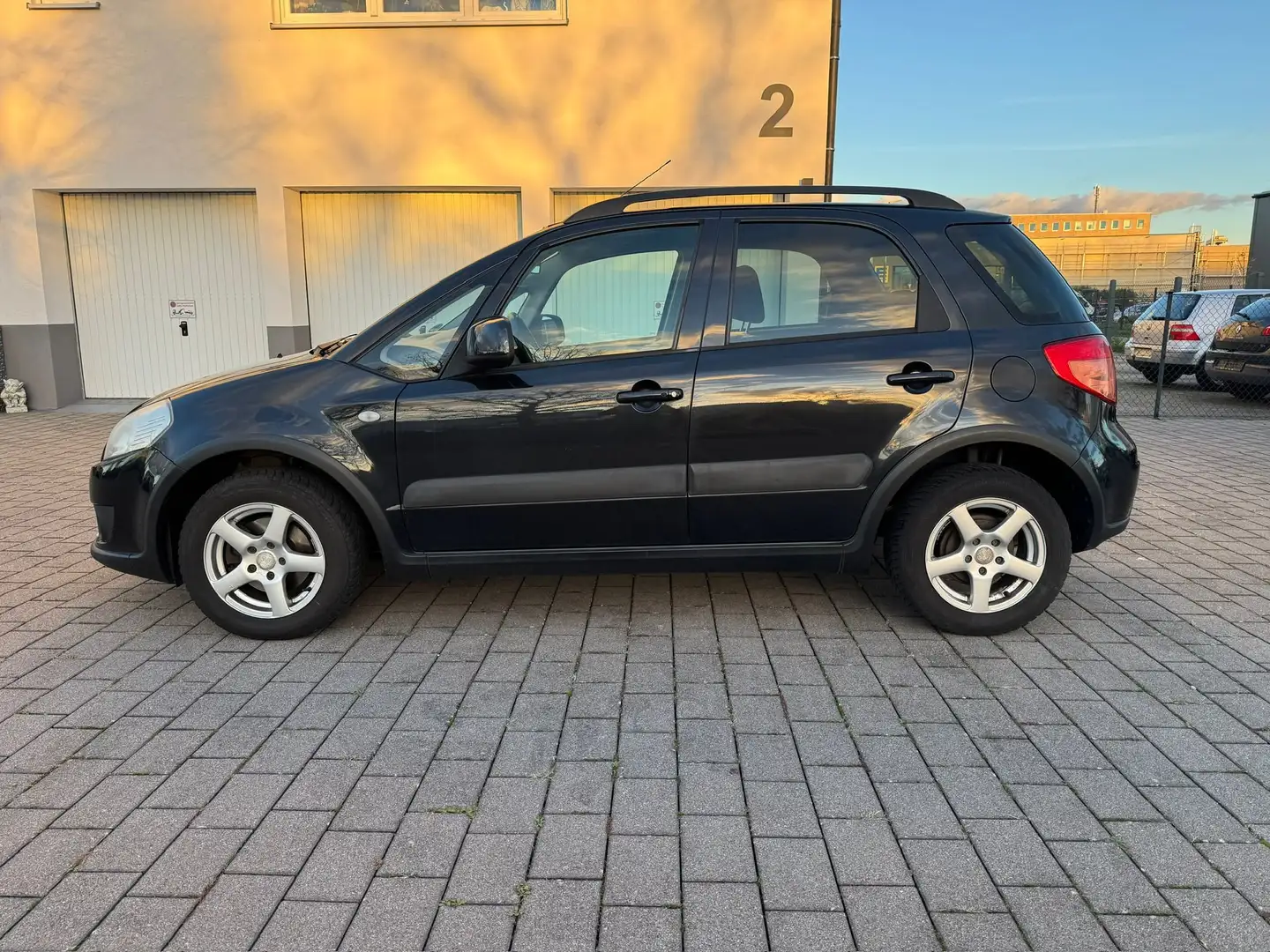 Suzuki SX4 Streetline Club Schwarz - 2