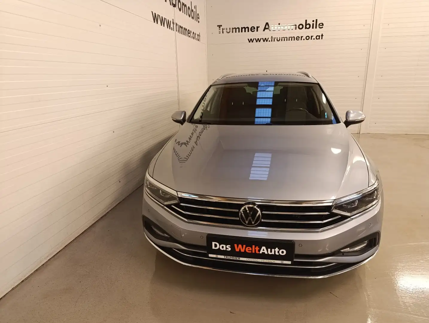 Volkswagen Passat Variant Elegance TDI DSG Silber - 2