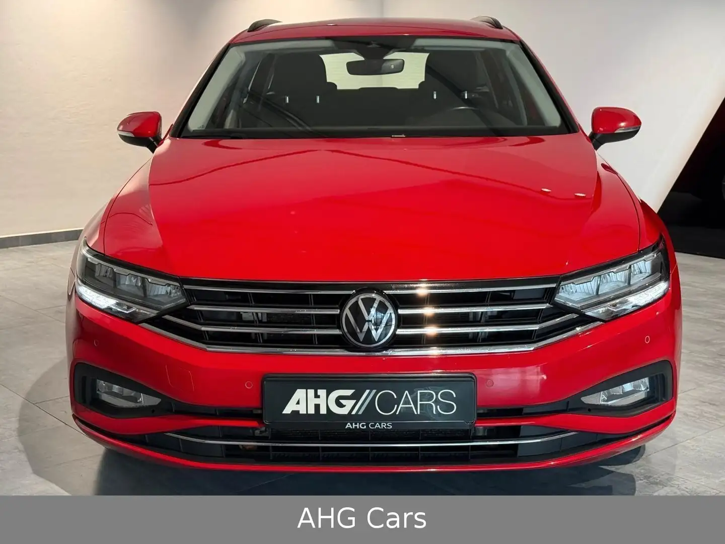 Volkswagen Passat Variant 2.0 TDI DSG*NAVI*LED*R-CAMAR*SHZ* Rot - 1