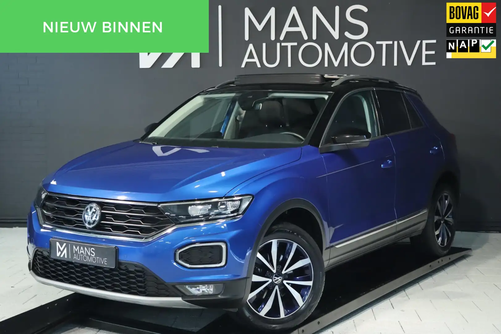 Volkswagen T-Roc 1.5 TSI / PANODAK / VIRTUAL / DODEHOEK / ACC / CAM Blauw - 1