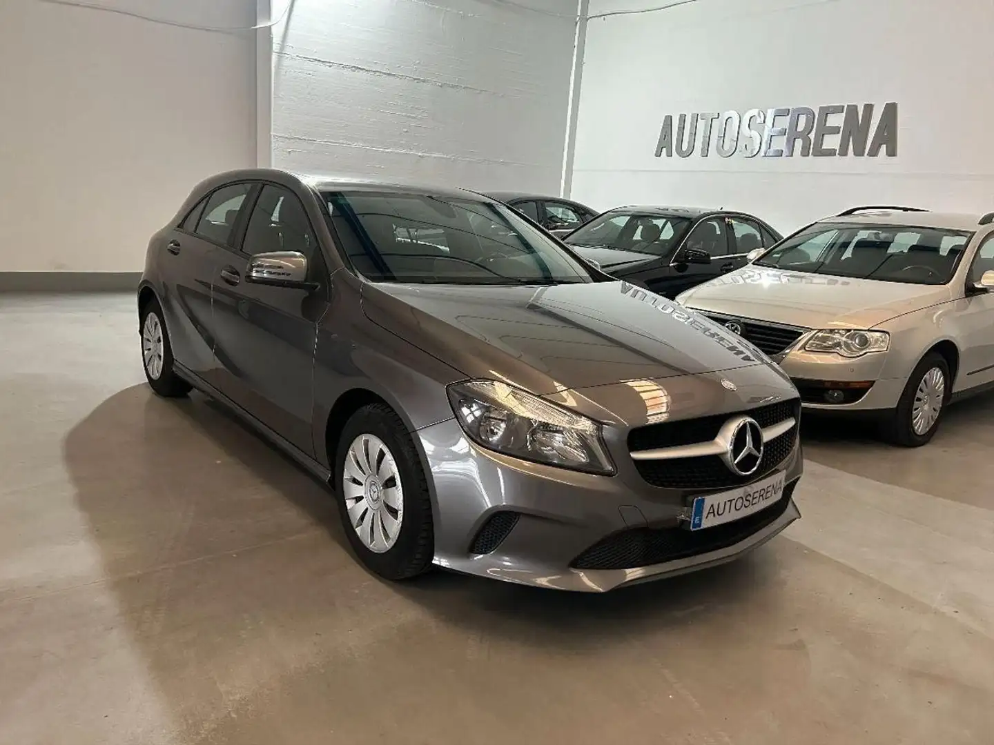 Mercedes-Benz A 180 180d Grijs - 1