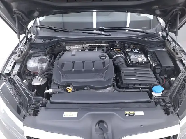 Skoda Superb view 13