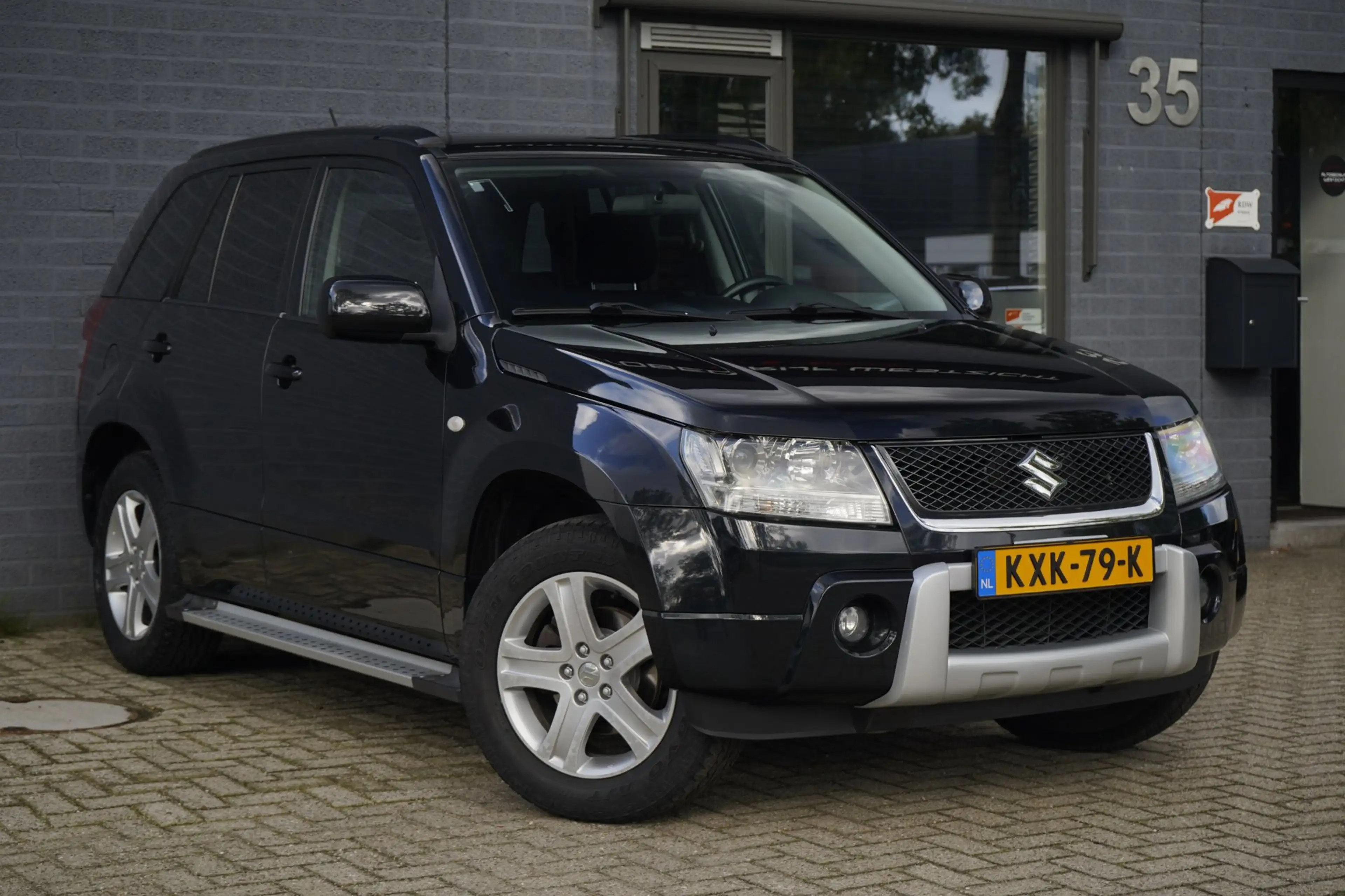 Suzuki Grand Vitara 2.0-16V Executive 4WD, Trekhaak, Carplay — photo 2