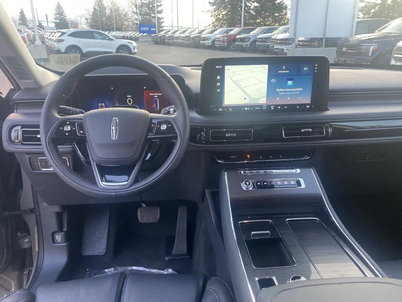 Lincoln Aviator снимка Lincoln Aviator