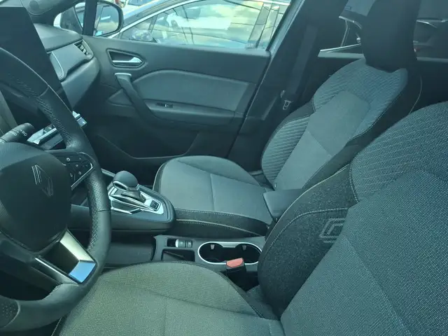 Renault Symbioz view 5