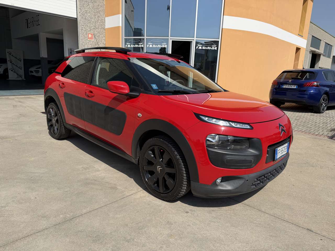 Citroen C4 Cactus 1.6 bluehdi Shine s&s 100cv etg6