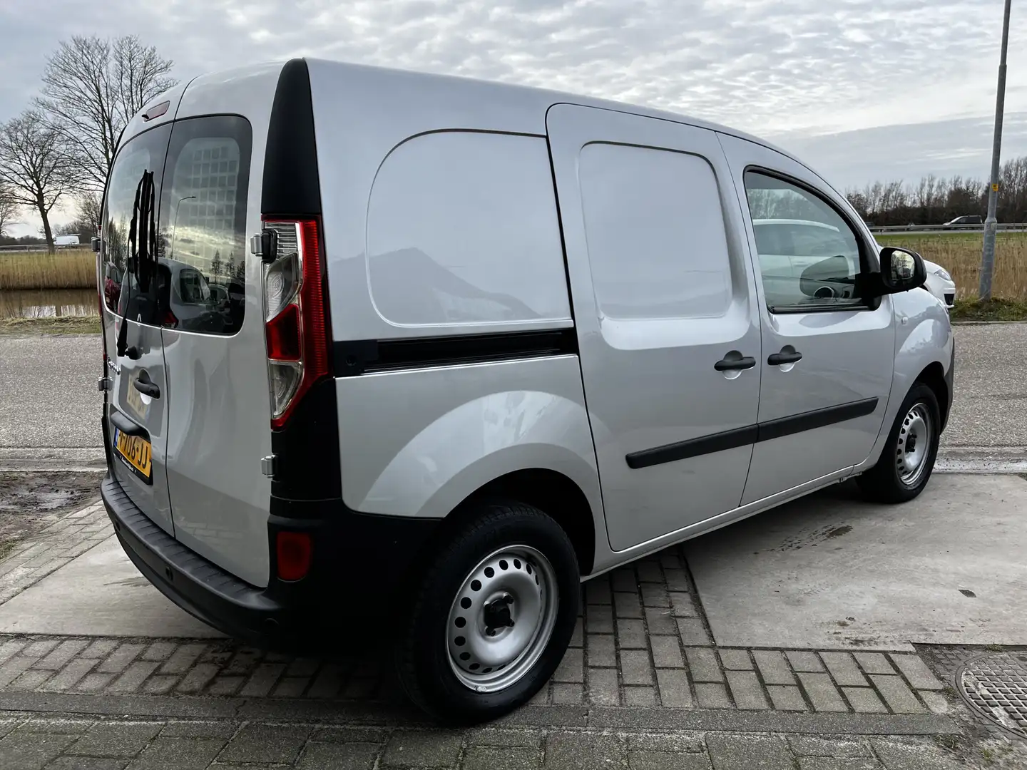 Renault Kangoo 1.5 dCi 75 Energy Comfort / Prijs Excl. BTW / PDC - 2