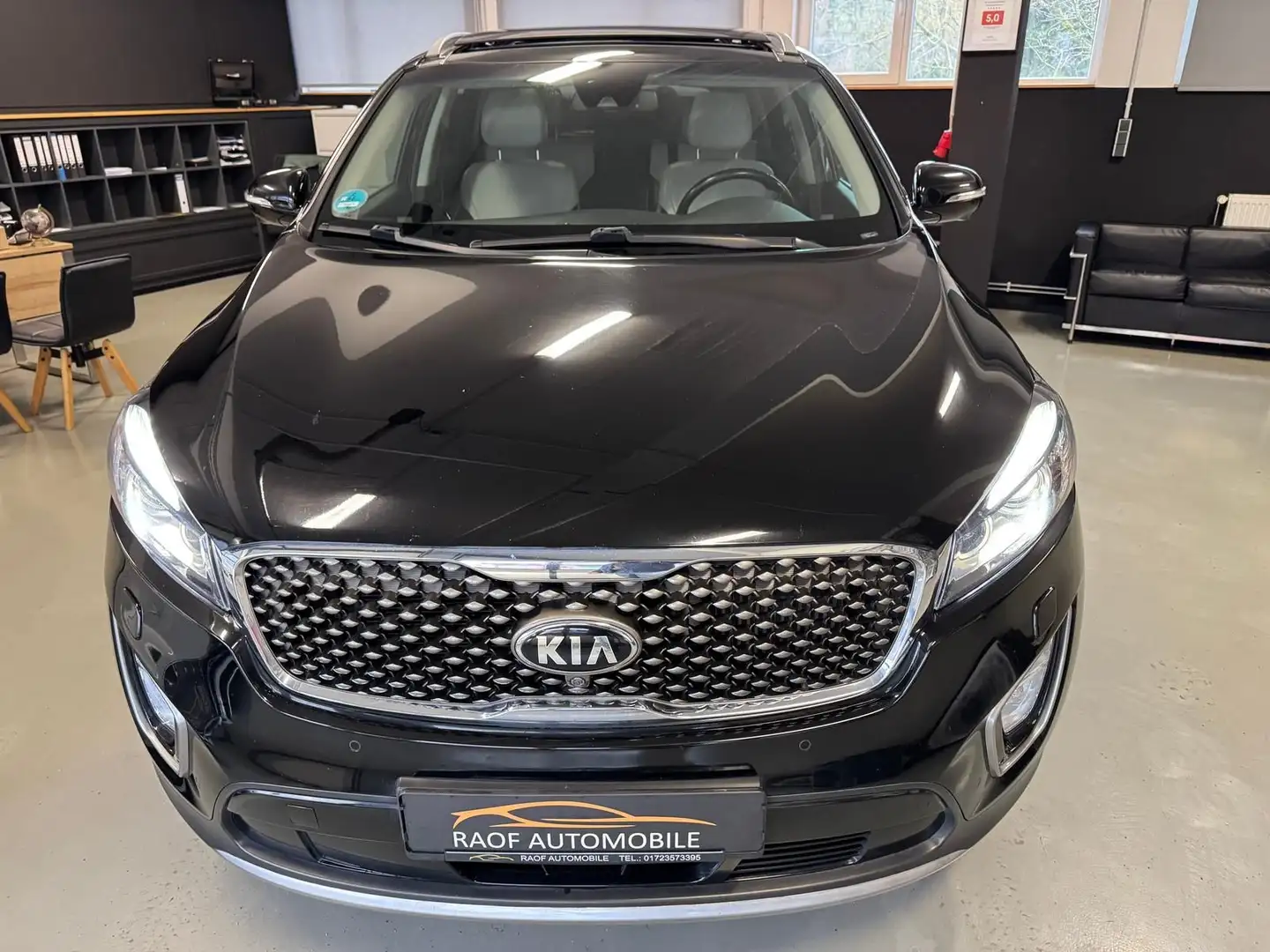 Kia Sorento Platinum Edition 4WD 2.2 CRDi KAT Noir - 2