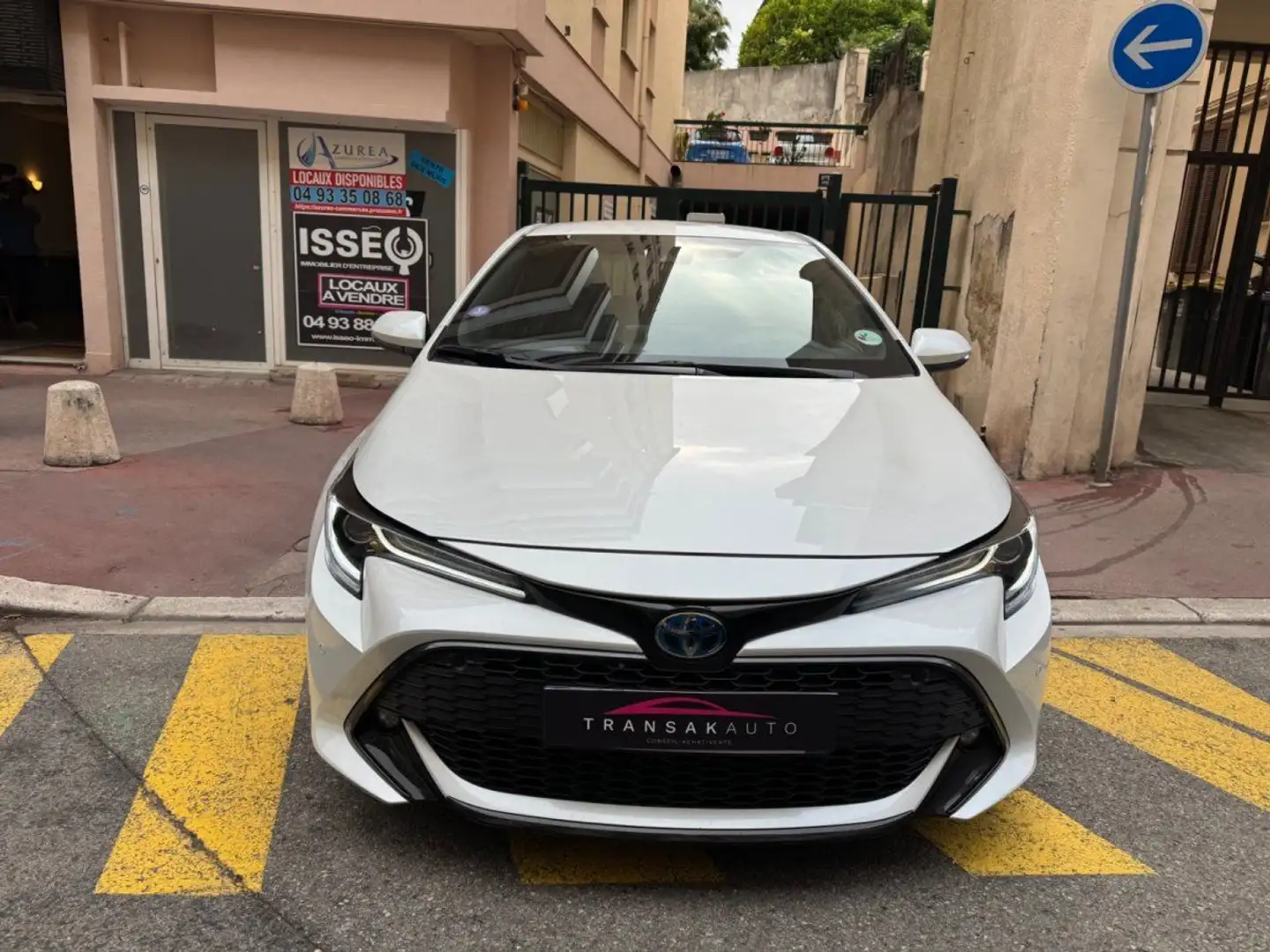 Toyota Corolla HYBRIDE MY22 1.8l vvt-i Hybride 122 CV Dynamic Blanc - 2