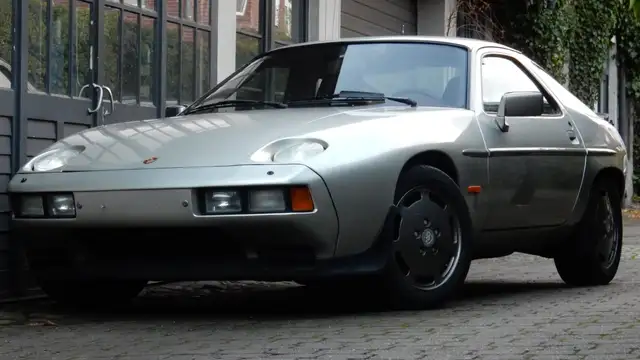 Porsche 928 928 S 4,7 300PS 5-Gang, Pascha