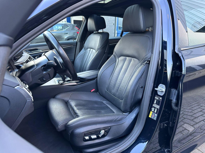 BMW 545 5-serie 545e xDrive | HUD | H&K | Keyless | PANO | — photo 5