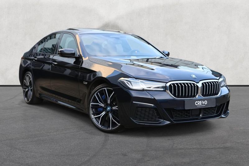 BMW 545 5-serie 545e xDrive | HUD | H&K | Keyless | PANO | — photo 10