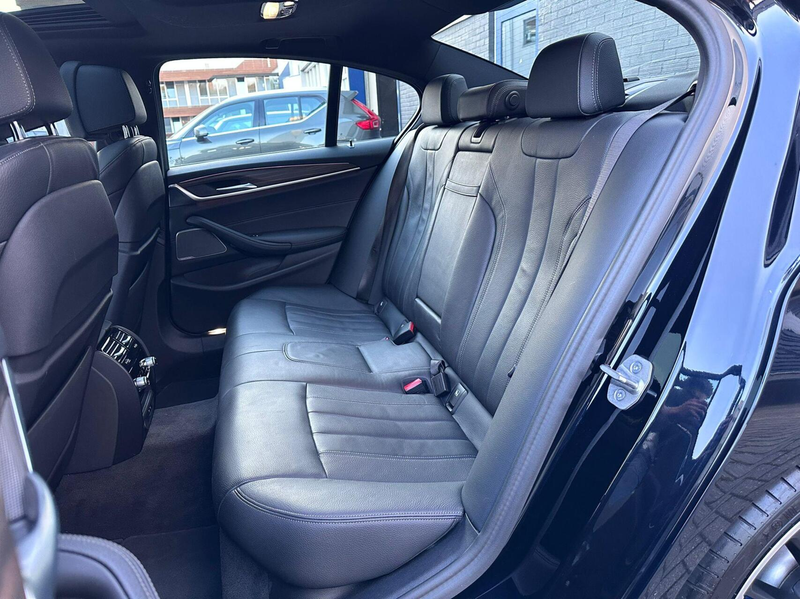 BMW 545 5-serie 545e xDrive | HUD | H&K | Keyless | PANO | — photo 6