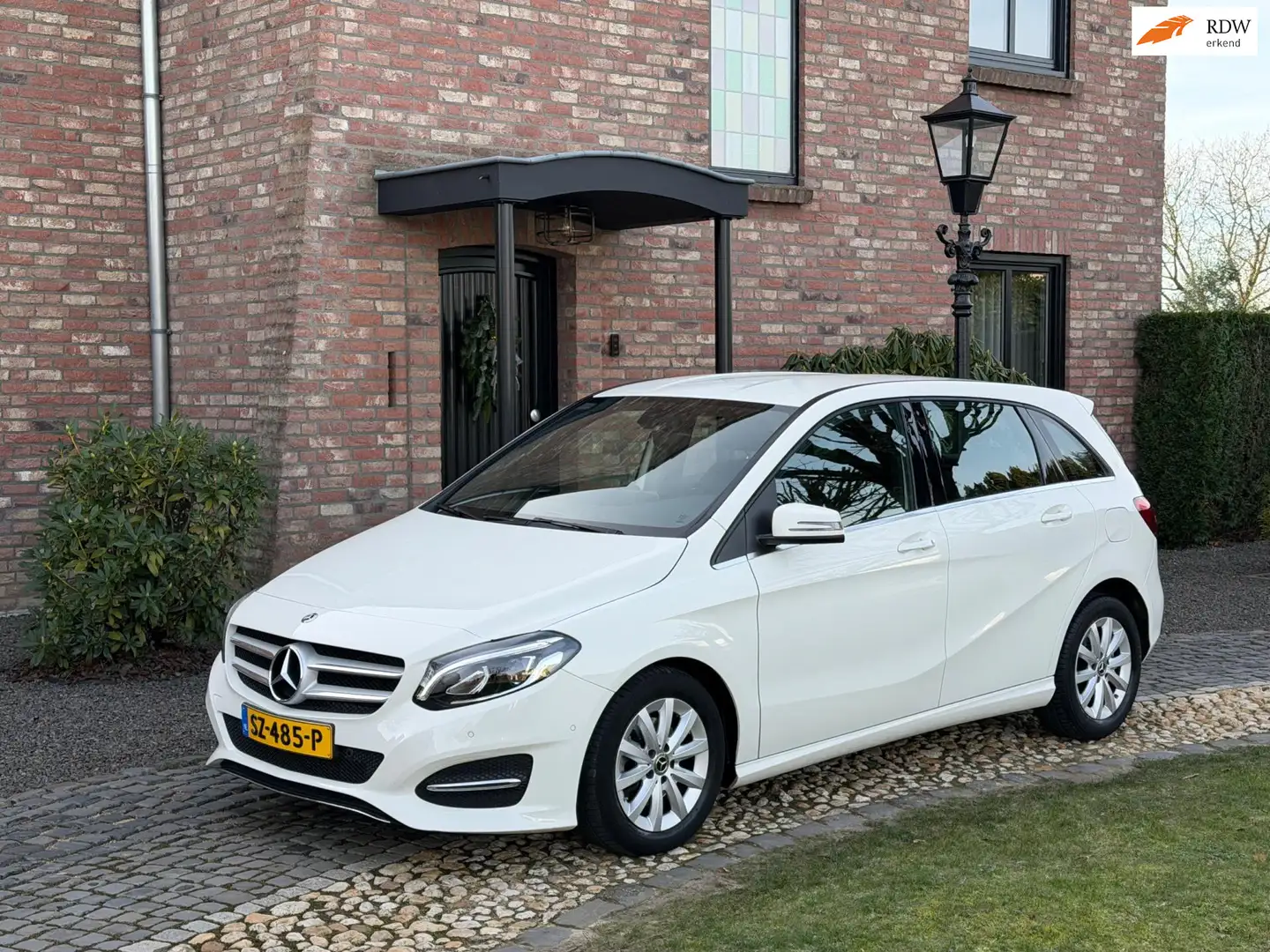 Mercedes-Benz B 180 Ambition Automaat Navi Blanc - 1