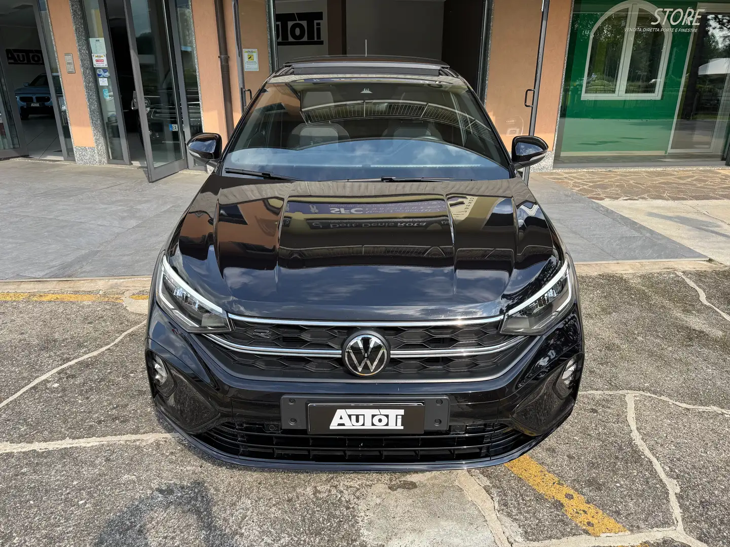 Volkswagen Taigo Taigo 1.0 TSI R-Line 110cv GARANZIA UFF. 9/2027 Noir - 2