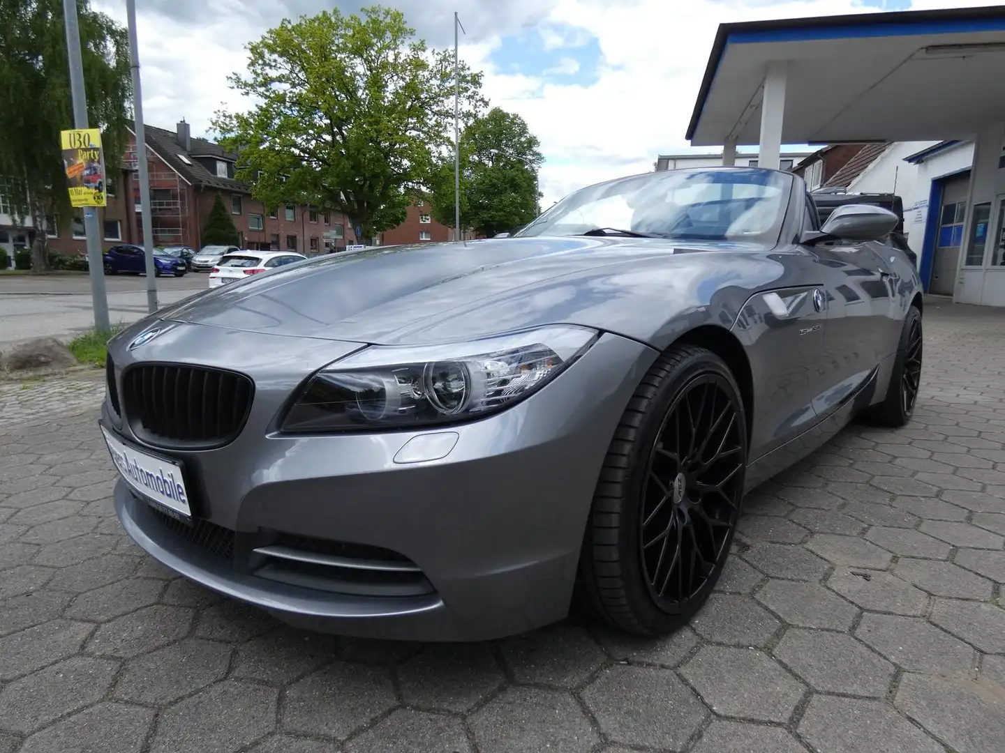 BMW Z4 sDrive 30i Xenon Leder Klima 19 Zoll Gris - 1