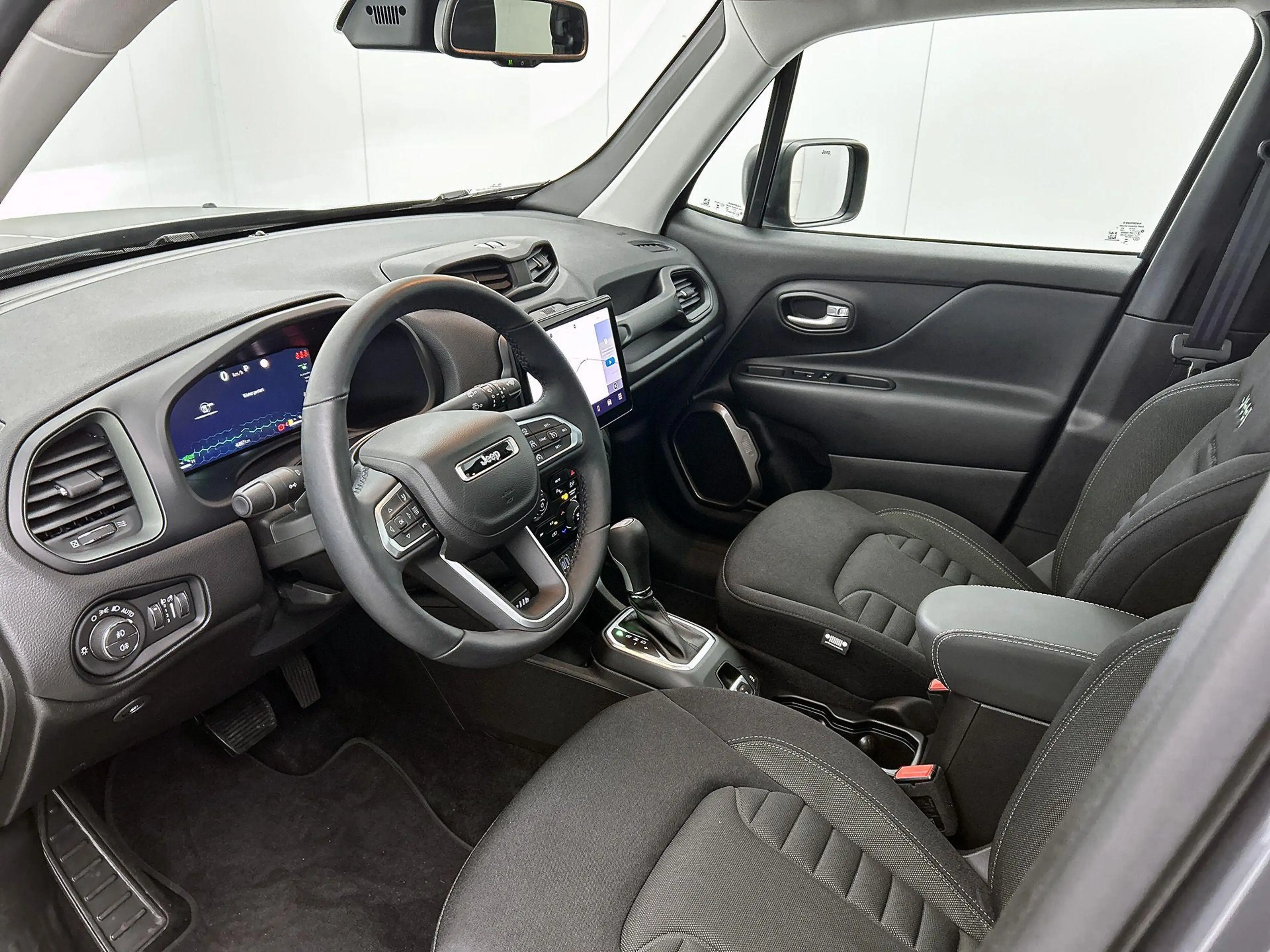 Jeep Renegade 4xe 240pk Plug-in Hybrid Electric Trailhawk Automa — photo 11