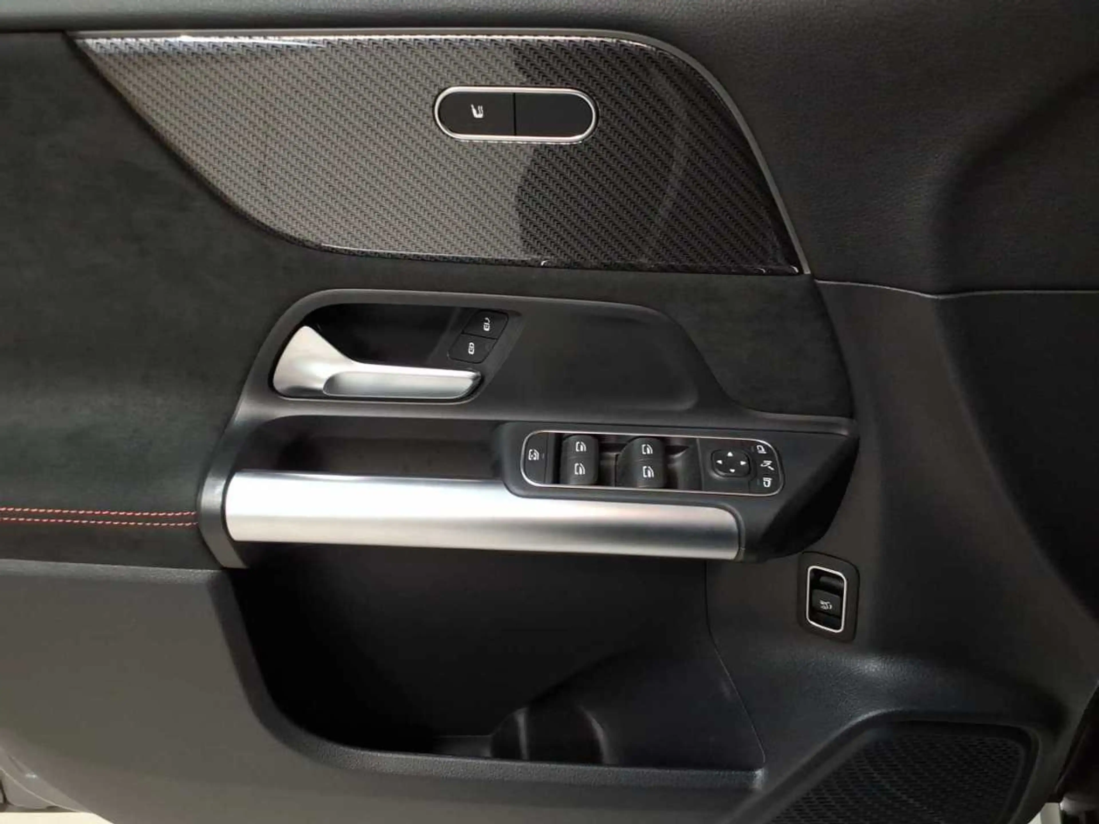 Mercedes-Benz B 220 B 220d 8G-AMG Advanced Plus Beam DIS — photo 10