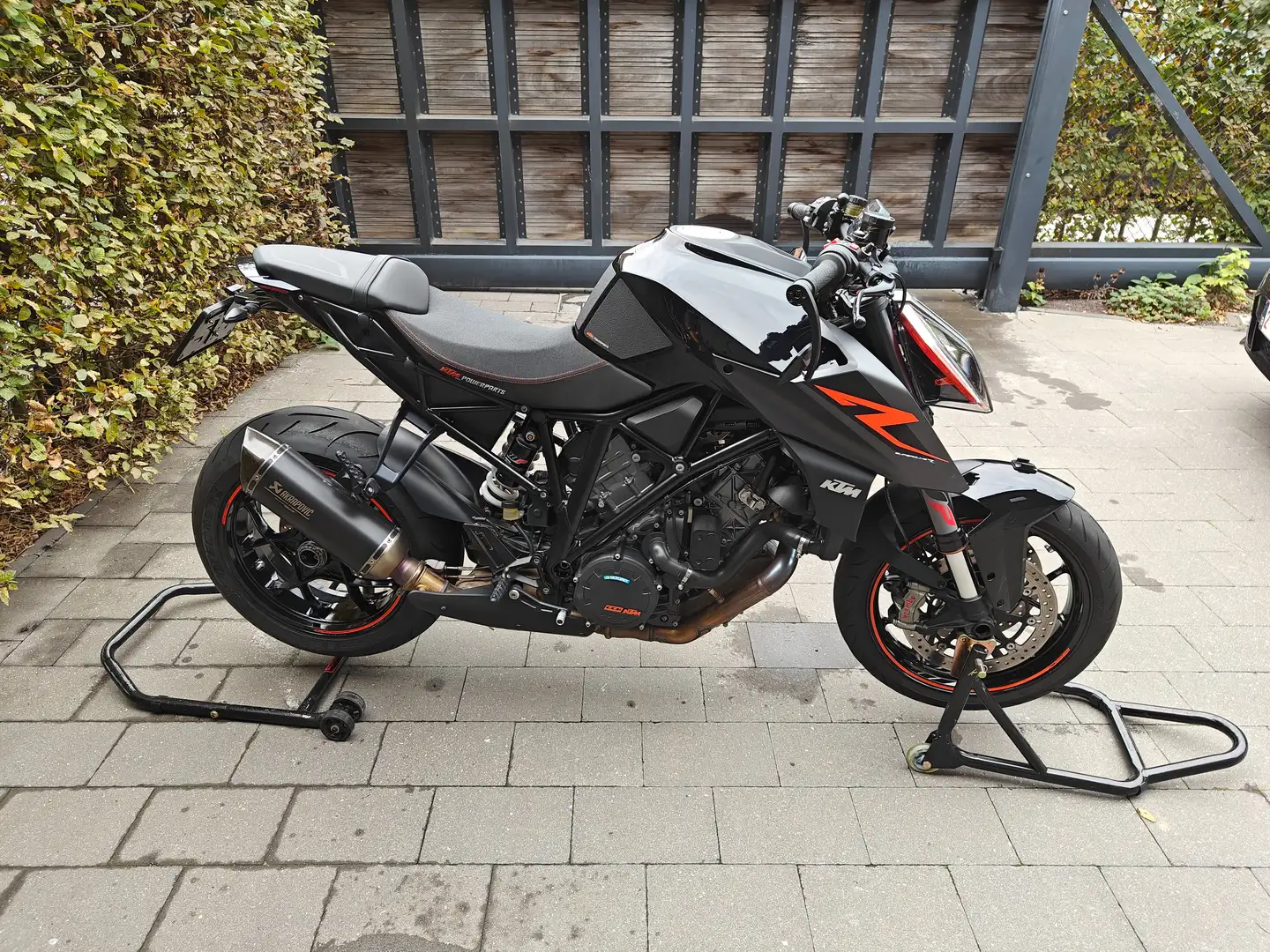 KTM 1290 Super Duke R Gen2 Noir - 2