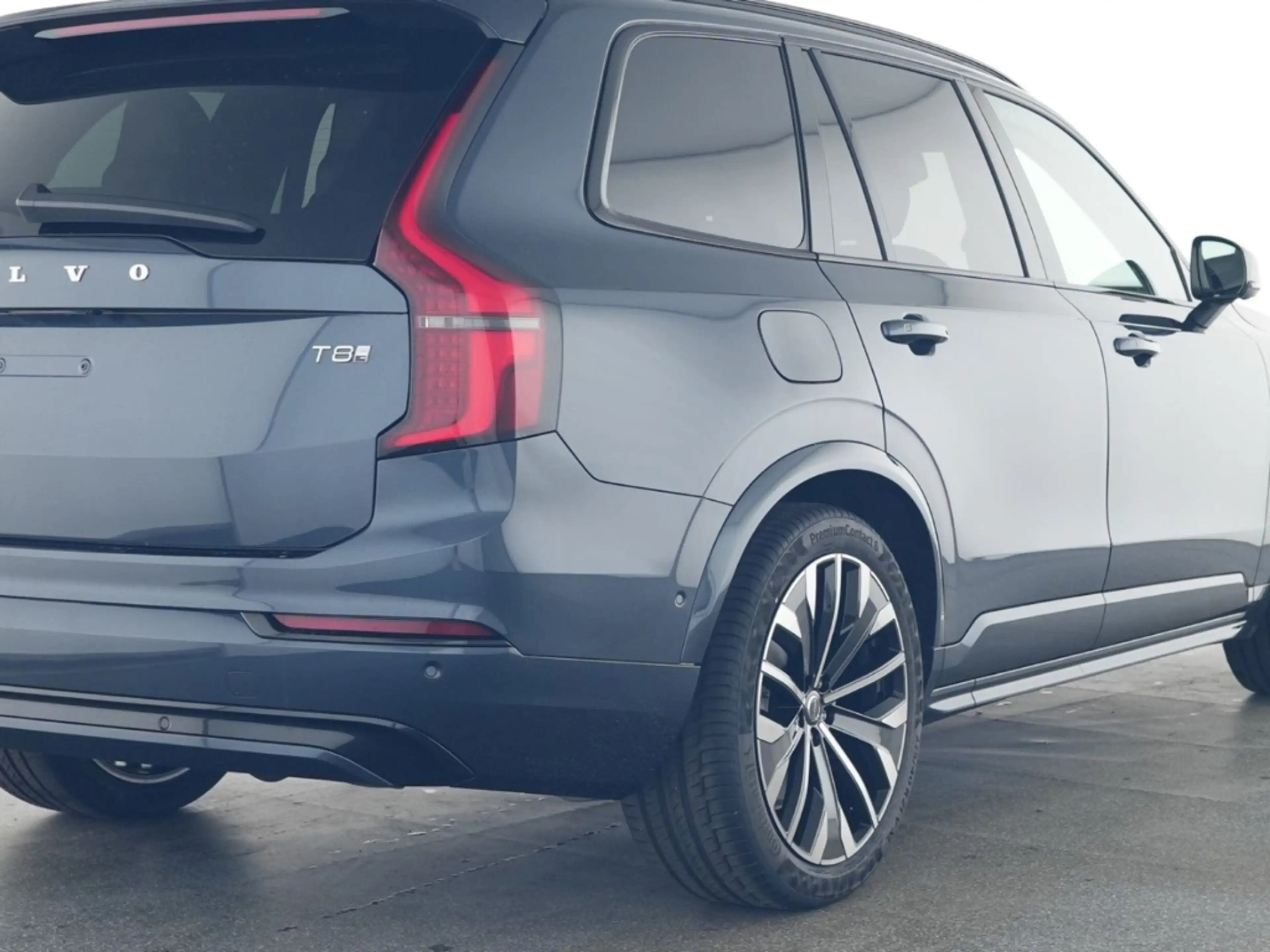 Volvo XC90 T8 AWD Ultra Dark Recharge Plug-In Hybrid 7-Sitzer — photo 12