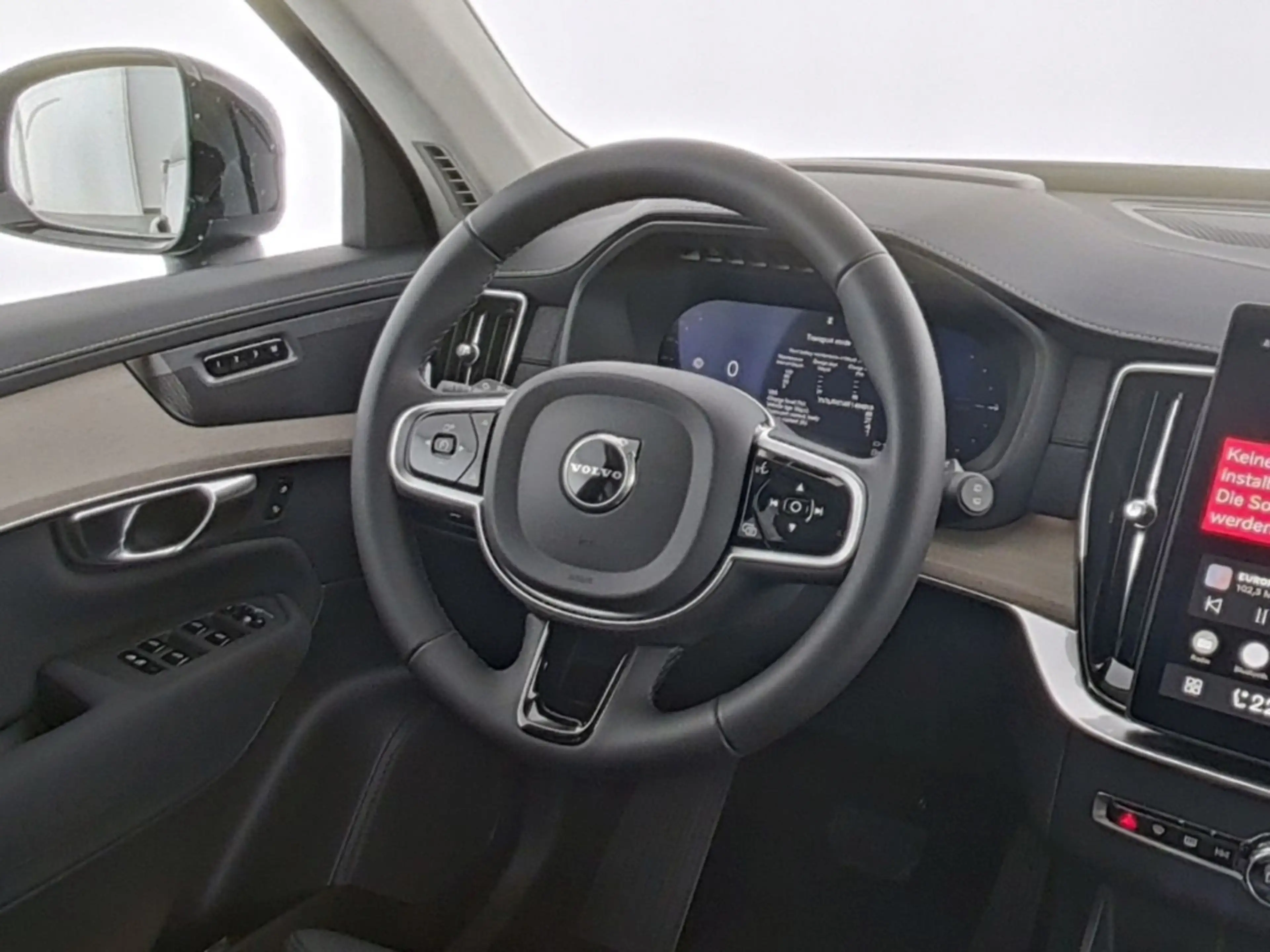 Volvo XC90 T8 AWD Ultra Dark Recharge Plug-In Hybrid 7-Sitzer — photo 15