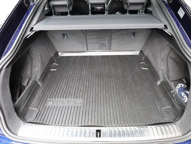 Audi E-Tron view 14