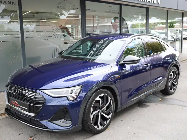 Audi E-Tron view 5