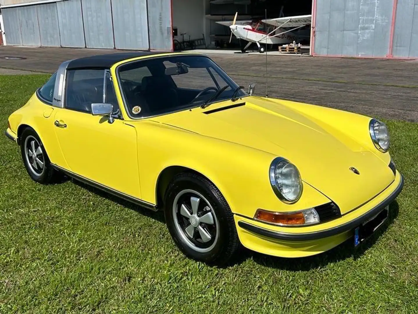 Porsche 911 T 2,4 Targa Ölklappe Jaune - 2